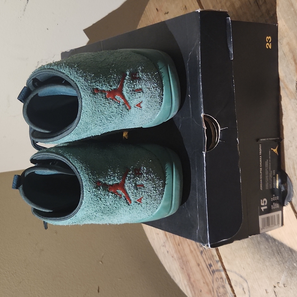 Jordan Eclipse - image 1